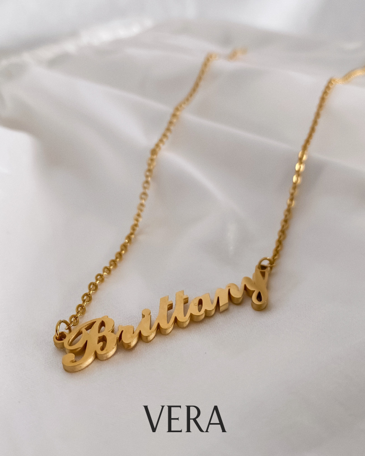 Vera 18k Gold Personalized Necklace