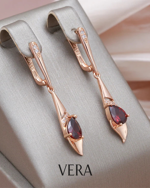 Vera Elegant Teardrop Earrings