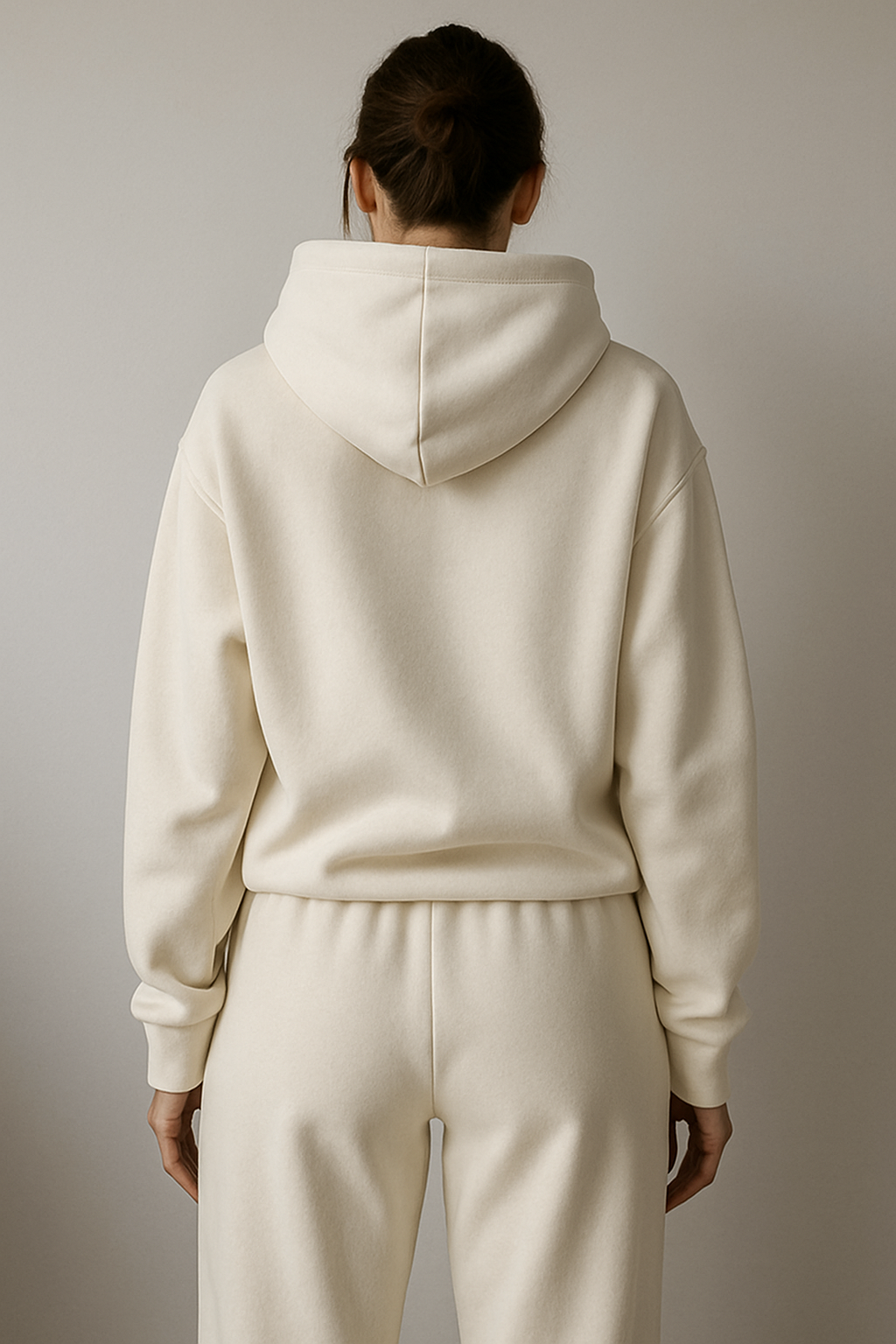 Vera Essential Hoodie