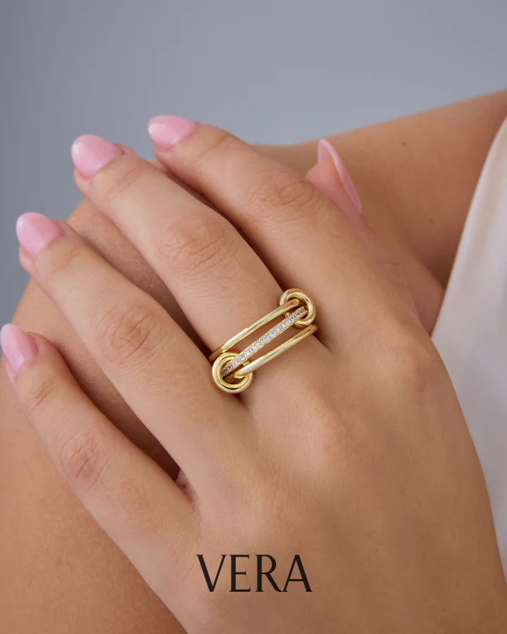 Vera Interlock Ring